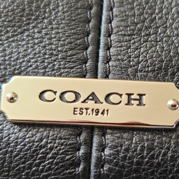 Coach Mid Size Black Shoulder Bag - Picture 3 of 10